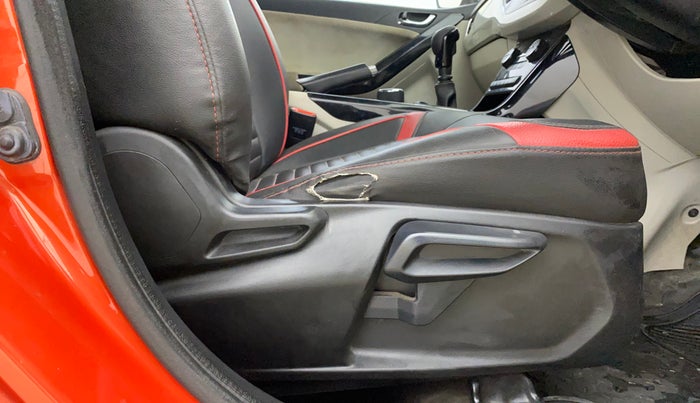 2021 Tata NEXON XZ PLUS (O) PETROL, Petrol, Manual, 1,04,667 km, Driver Side Adjustment Panel