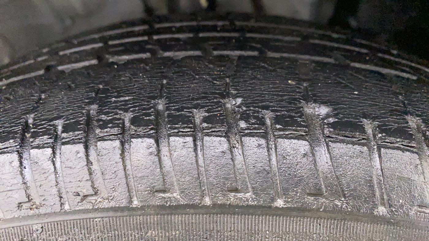 2019 Hyundai VENUE 1.0 TURBO GDI SX+ AT, Petrol, Automatic, 9,462 km, Right Front Tyre Tread