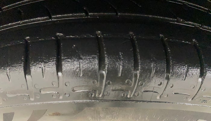 2022 Hyundai GRAND I10 NIOS SPORTZ AMT 1.2 KAPPA VTVT, Petrol, Automatic, 24,573 km, Right Rear Tyre Tread