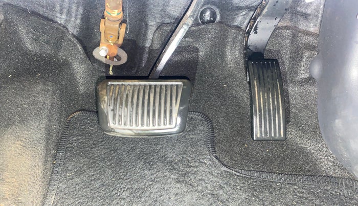 2022 Hyundai GRAND I10 NIOS SPORTZ AMT 1.2 KAPPA VTVT, Petrol, Automatic, 24,573 km, Pedals