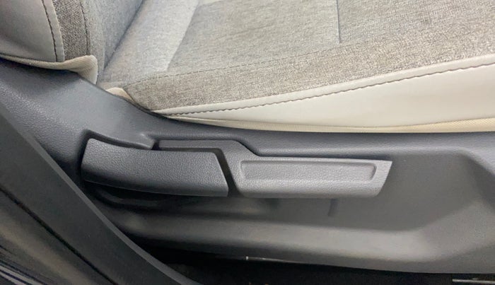 2022 Hyundai GRAND I10 NIOS SPORTZ AMT 1.2 KAPPA VTVT, Petrol, Automatic, 24,573 km, Driver Side Adjustment Panel