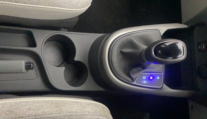 2022 Hyundai GRAND I10 NIOS SPORTZ AMT 1.2 KAPPA VTVT, Petrol, Automatic, 24,573 km, Gear Lever