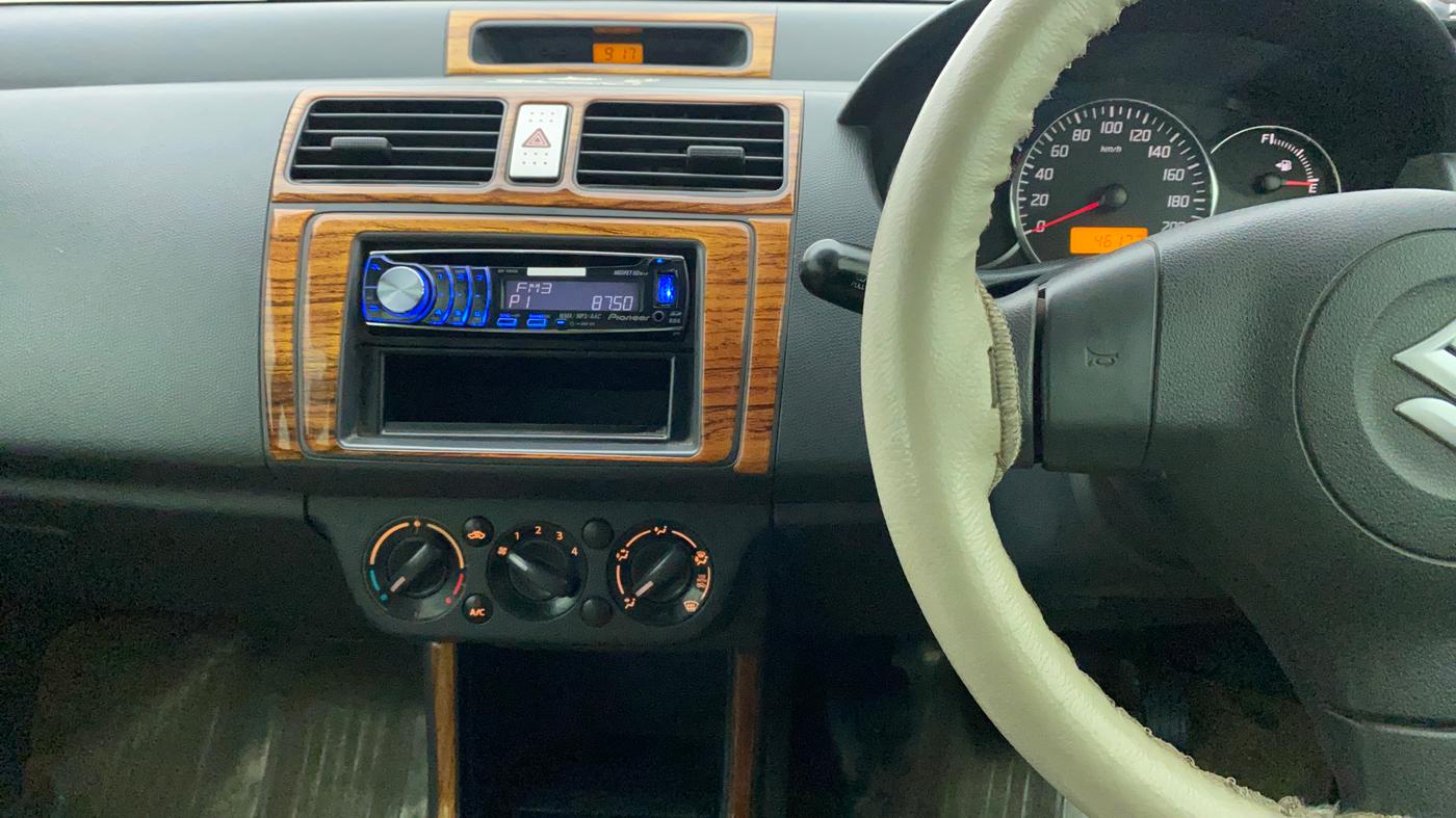 2011 Maruti Swift VXI, Petrol, Manual, 46,265 km, Air Conditioner