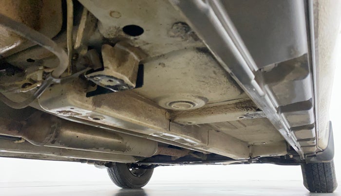 2011 Maruti Swift VXI, Petrol, Manual, 46,265 km, Right Side Underbody