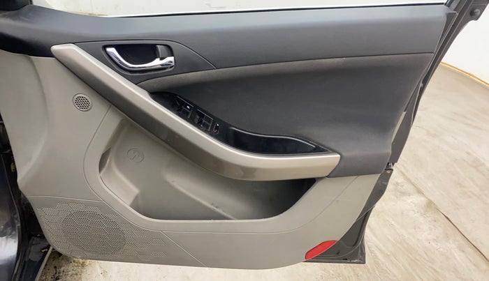 2019 Tata NEXON XZ PLUS DIESEL, Diesel, Manual, 86,522 km, Driver Side Door Panels Control