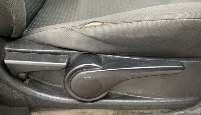 2017 Tata Tiago XZ PETROL, Petrol, Manual, 78,050 km, Driver Side Adjustment Panel