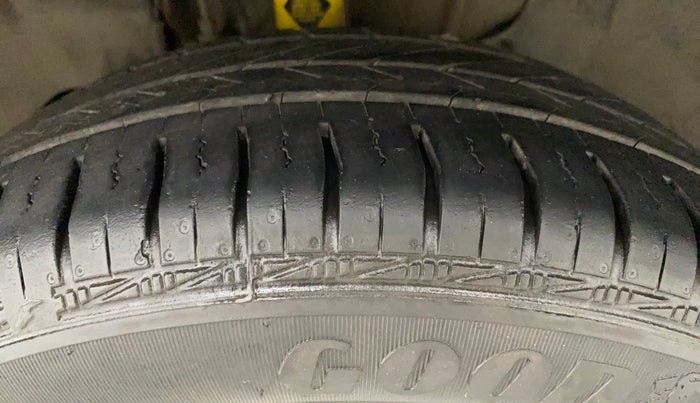 2017 Tata Tiago XZ PETROL, Petrol, Manual, 78,050 km, Left Front Tyre Tread