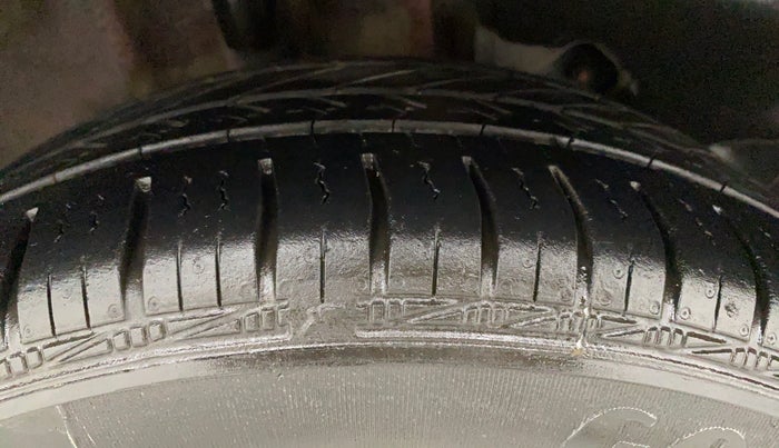 2017 Tata Tiago XZ PETROL, Petrol, Manual, 78,050 km, Right Rear Tyre Tread
