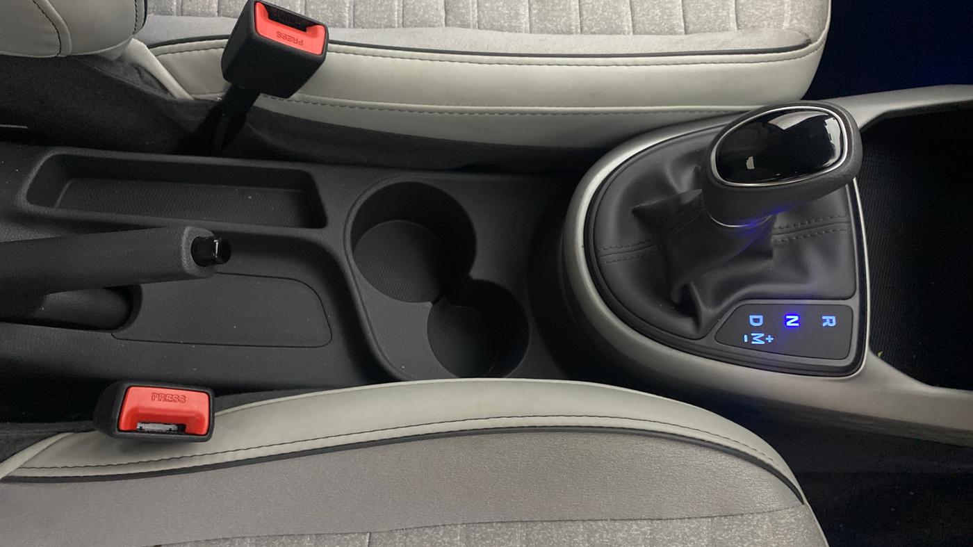 2023 Hyundai GRAND I10 NIOS SPORTZ AMT 1.2 KAPPA VTVT, Petrol, Automatic, 7,964 km, Gear Lever