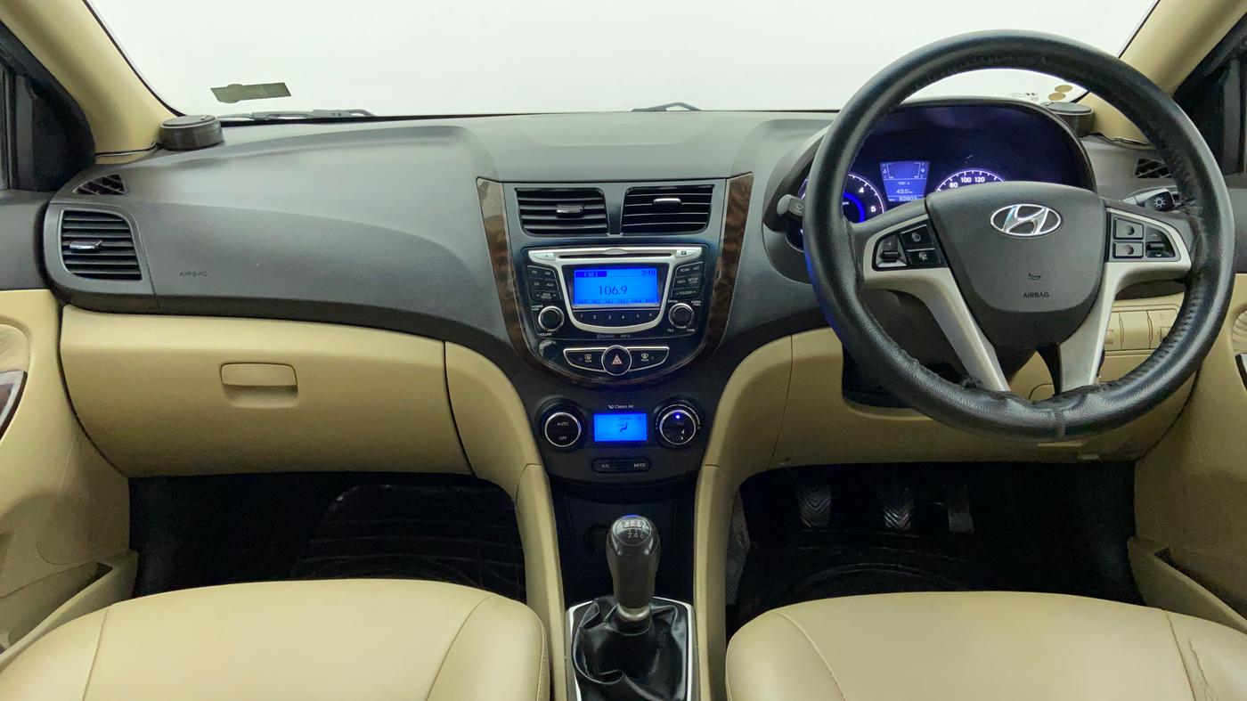 2013 Hyundai Verna FLUIDIC 1.6 SX CRDI, Diesel, Manual, 83,329 km, Dashboard
