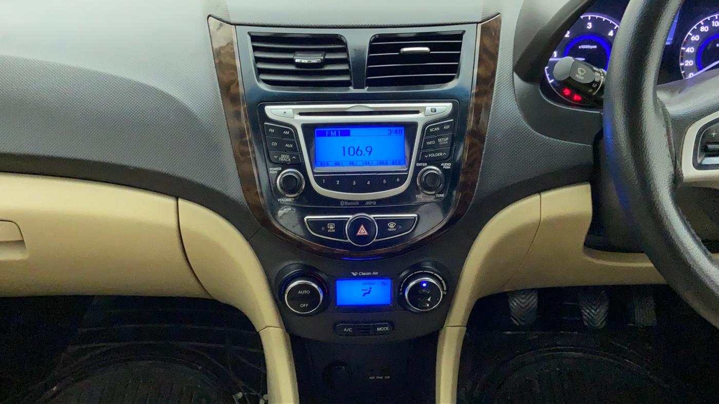 2013 Hyundai Verna FLUIDIC 1.6 SX CRDI, Diesel, Manual, 83,329 km, Air Conditioner