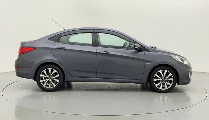 2013 Hyundai Verna FLUIDIC 1.6 SX CRDI, Diesel, Manual, 83,329 km, Right Side