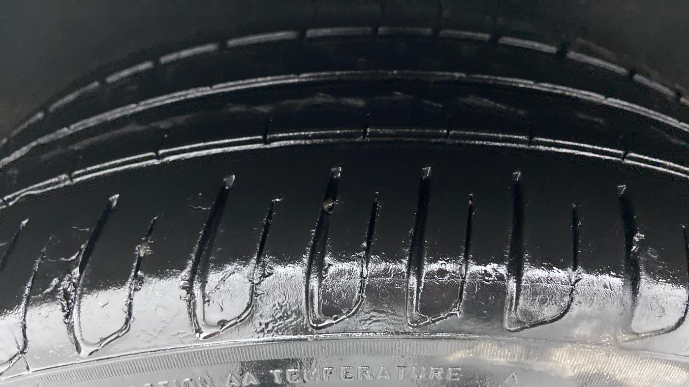 2015 Mercedes Benz CLA Class CLA 200 CDI SPORT, Diesel, Automatic, 1,09,682 km, Left Rear Tyre Tread