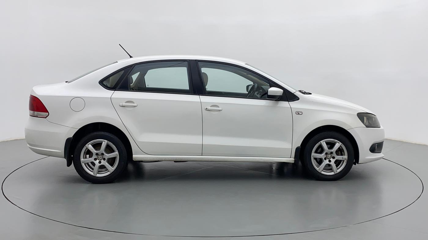 2014 Volkswagen Vento HIGHLINE PETROL, Petrol, Manual, 83,510 km, Right Side