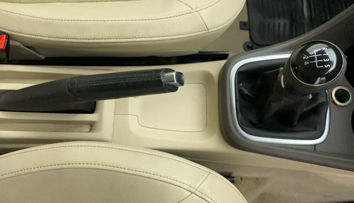 2014 Volkswagen Vento HIGHLINE PETROL, Petrol, Manual, 83,510 km, Gear Lever