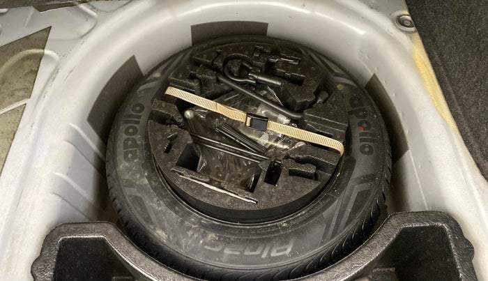 2017 Skoda Rapid STYLE 1.6 MPI AT, Petrol, Automatic, 54,614 km, Spare Tyre