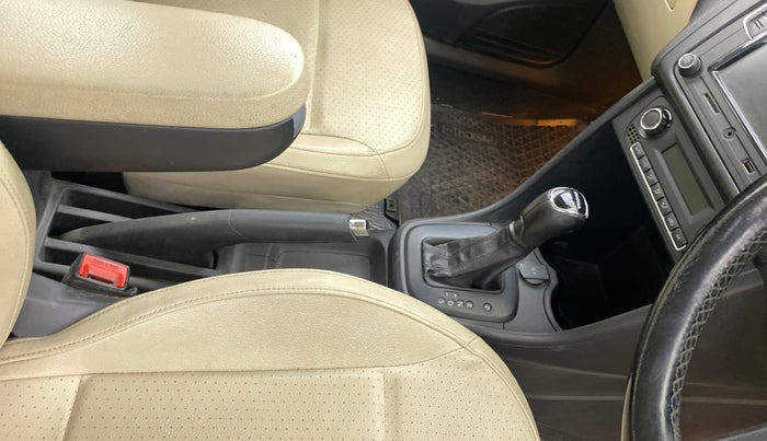 2017 Skoda Rapid STYLE 1.6 MPI AT, Petrol, Automatic, 54,614 km, Gear Lever