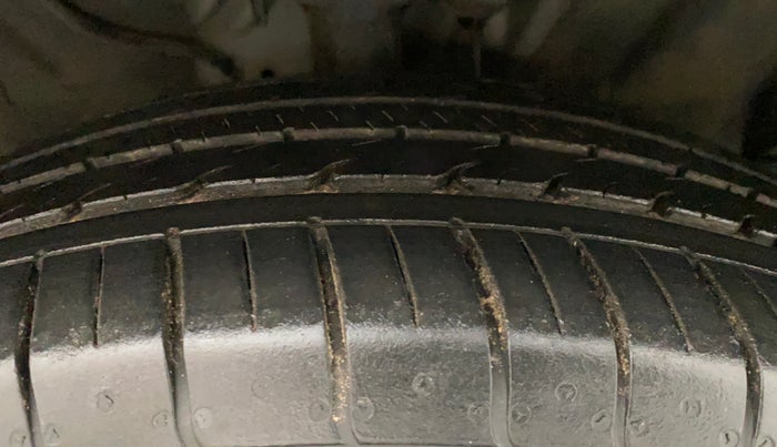 2022 KIA SELTOS HTX PETROL 1.5, Petrol, Manual, 8,073 km, Right Front Tyre Tread