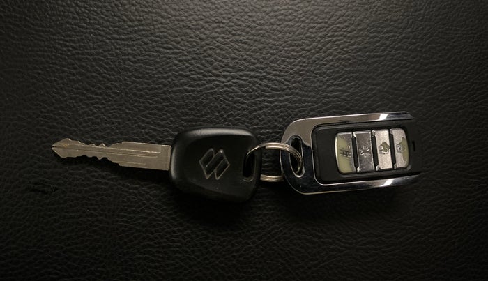 2016 Maruti Celerio VXI, Petrol, Manual, 62,165 km, Key Close Up