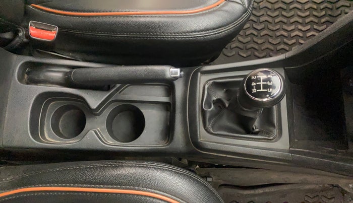 2020 Maruti Vitara Brezza ZXI PLUS, Petrol, Manual, 1,27,630 km, Gear Lever