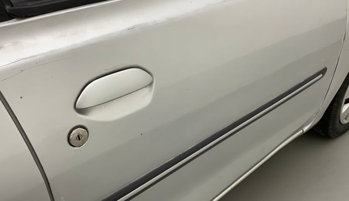 2014 Datsun Go T, Petrol, Manual, 61,002 km, Driver-side door - Slightly dented