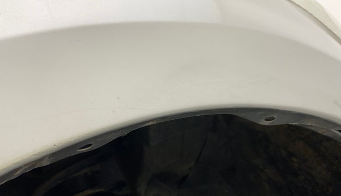 2014 Datsun Go T, Petrol, Manual, 61,002 km, Right fender - Lining loose