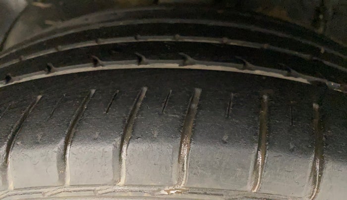 2017 Hyundai Elite i20 ASTA 1.2, Petrol, Manual, 45,159 km, Right Rear Tyre Tread