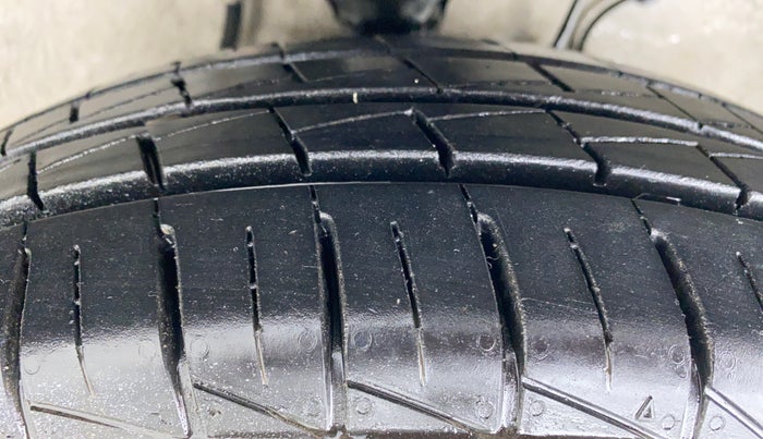 2021 Maruti Alto LXI OPT, Petrol, Manual, 2,290 km, Right Front Tyre Tread