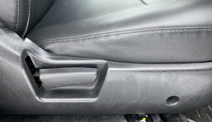 2021 Maruti Alto LXI OPT, Petrol, Manual, 2,290 km, Driver Side Adjustment Panel