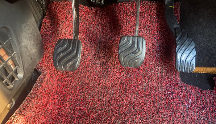 2020 Renault Kwid RXT 0.8, Petrol, Manual, 52,081 km, Pedals