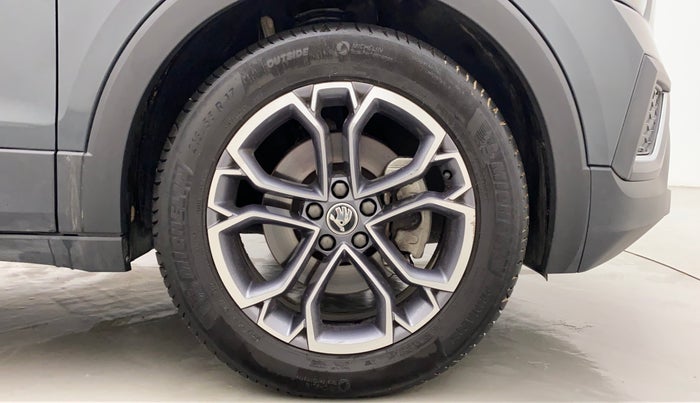 2021 Skoda KUSHAQ STYLE 1.5 TSI MT, Petrol, Manual, 7,348 km, Right Front Wheel