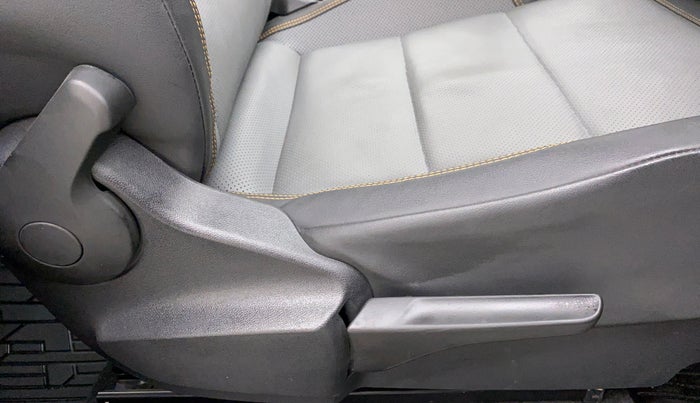 2021 Skoda KUSHAQ STYLE 1.5 TSI MT, Petrol, Manual, 7,348 km, Driver Side Adjustment Panel