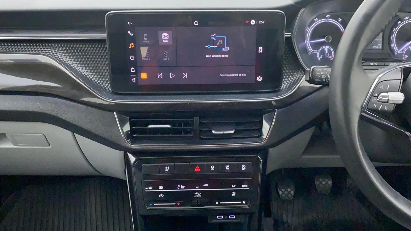 2021 Skoda KUSHAQ STYLE 1.5 TSI MT, Petrol, Manual, 7,348 km, Air Conditioner