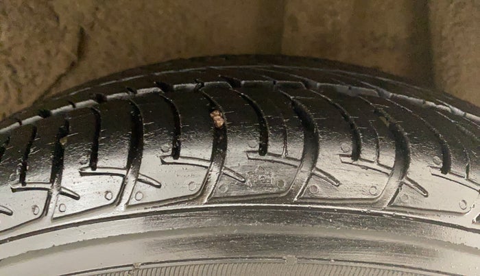 2016 Maruti Celerio ZXI AMT, Petrol, Automatic, 18,942 km, Left Rear Tyre Tread