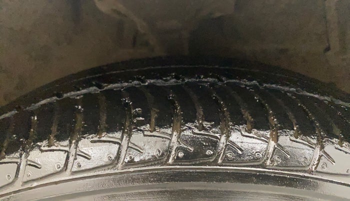 2016 Maruti Celerio ZXI AMT, Petrol, Automatic, 18,942 km, Right Front Tyre Tread