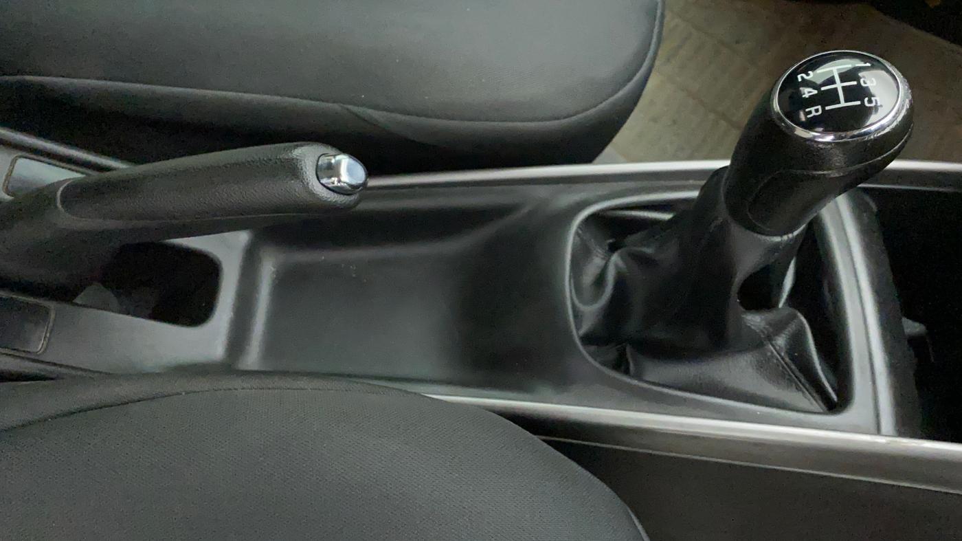 2019 Maruti Baleno ZETA PETROL 1.2, Petrol, Manual, 65,631 km, Gear Lever