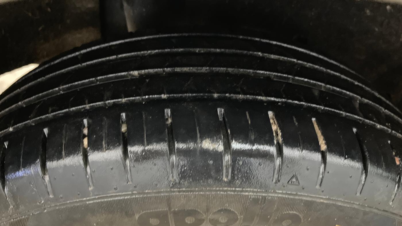 2019 Maruti Baleno ZETA PETROL 1.2, Petrol, Manual, 23,348 km, Right Rear Tyre Tread