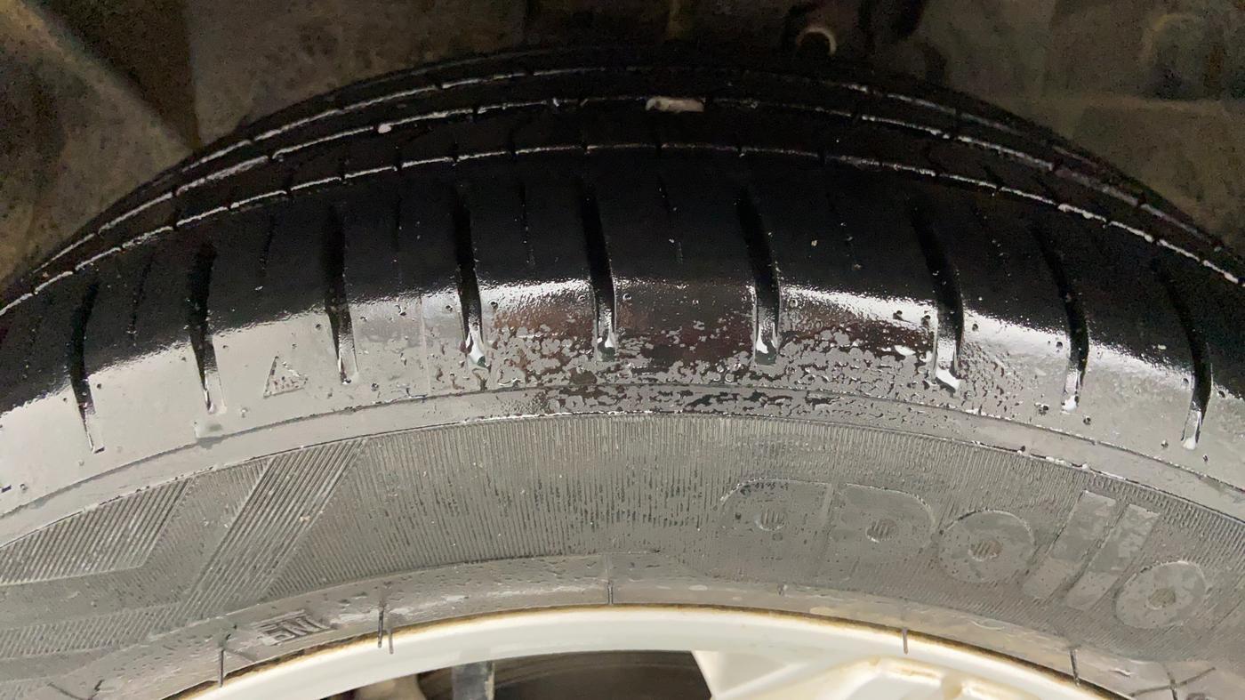 2017 Ford Figo Aspire 1.2 TITANIUM PETROL, Petrol, Manual, 14,932 km, Left Front Tyre Tread