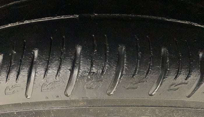 2022 Hyundai VENUE SX 1.5 CRDI, Diesel, Manual, 78,205 km, Right Front Tyre Tread