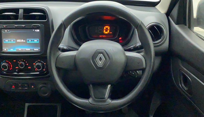 2017 Renault Kwid RXT 1.0, Petrol, Manual, 52,761 km, Steering Wheel Close Up