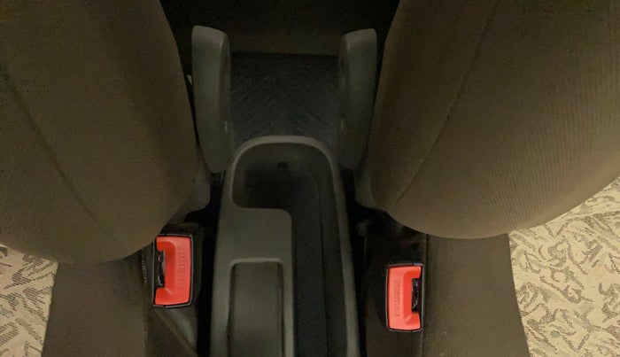 2014 Hyundai i10 SPORTZ 1.1, Petrol, Manual, 21,258 km, Driver Side Adjustment Panel