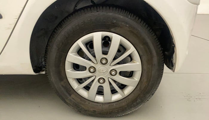 2014 Hyundai i10 SPORTZ 1.1, Petrol, Manual, 21,258 km, Left Rear Wheel