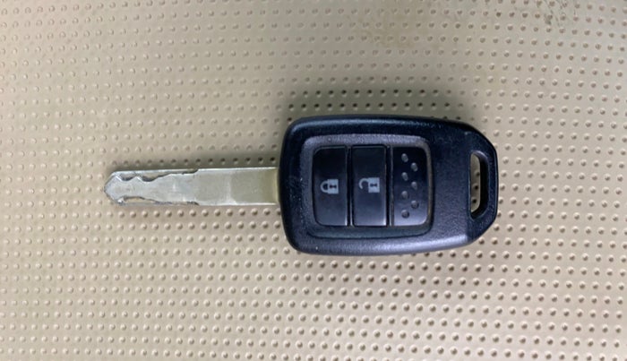 2021 Honda Amaze 1.2L I-VTEC S, Petrol, Manual, 52,120 km, Key Close Up