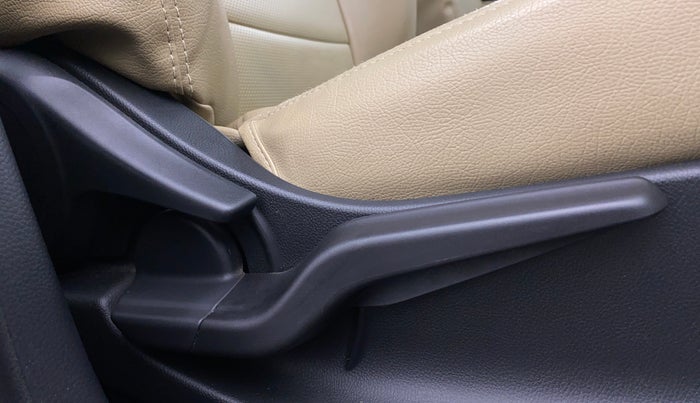 2021 Honda Amaze 1.2L I-VTEC S, Petrol, Manual, 52,120 km, Driver Side Adjustment Panel