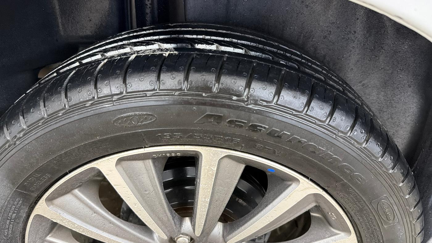 2018 Maruti Ciaz ALPHA  AT 1.5 SHVS PETROL, Petrol, Automatic, 75,763 km, Right Rear Tyre Tread