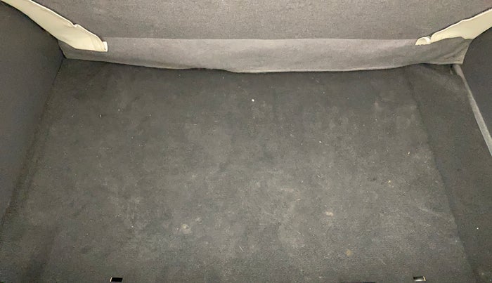 2020 Hyundai GRAND I10 NIOS SPORTZ AMT 1.2 KAPPA VTVT, Petrol, Automatic, 1,01,840 km, Boot Inside