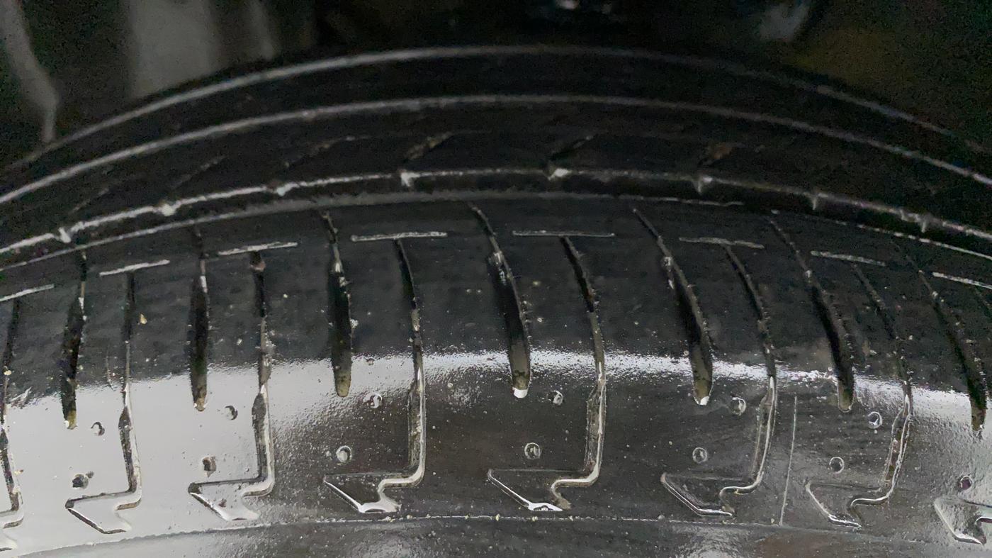 2021 Maruti IGNIS SIGMA 1.2, Petrol, Manual, 17,293 km, Left Front Tyre Tread