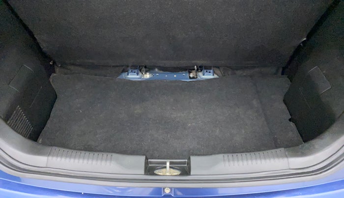 2021 Maruti IGNIS SIGMA 1.2, Petrol, Manual, 17,293 km, Boot Inside