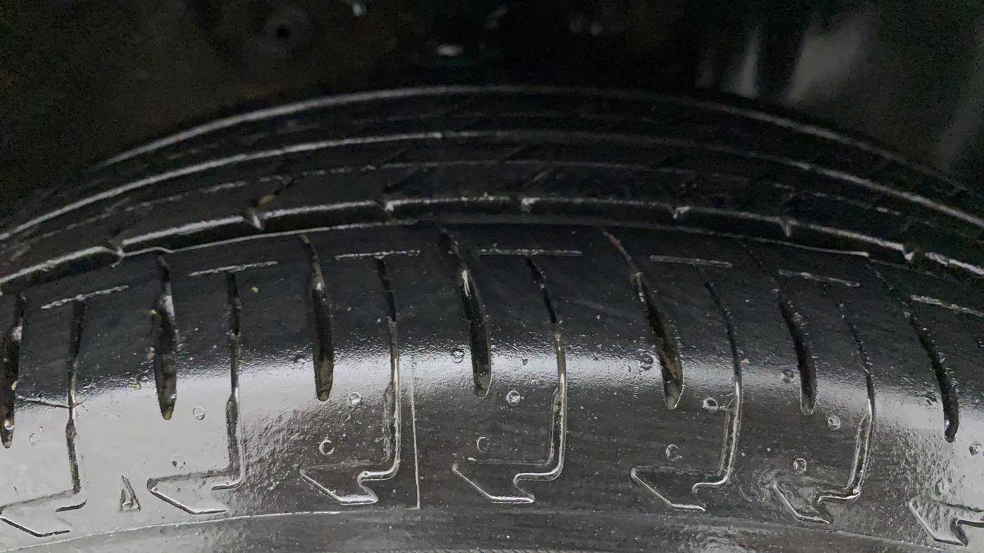 2021 Maruti IGNIS SIGMA 1.2, Petrol, Manual, 17,293 km, Right Front Tyre Tread