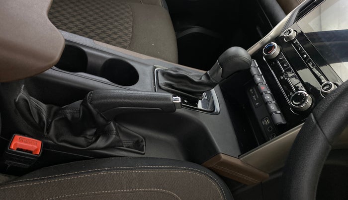 2023 Mahindra SCORPIO-N Z4 PETROL AT 7 STR, Petrol, Automatic, 32,229 km, Gear Lever